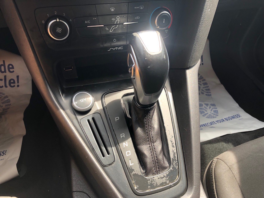 2015 Ford Focus Image 23