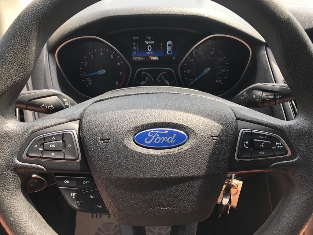 2015 Ford Focus Image 27