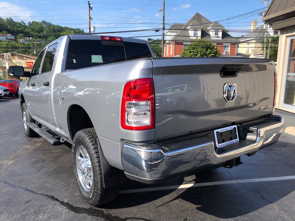 2022 RAM 2500 Image 3