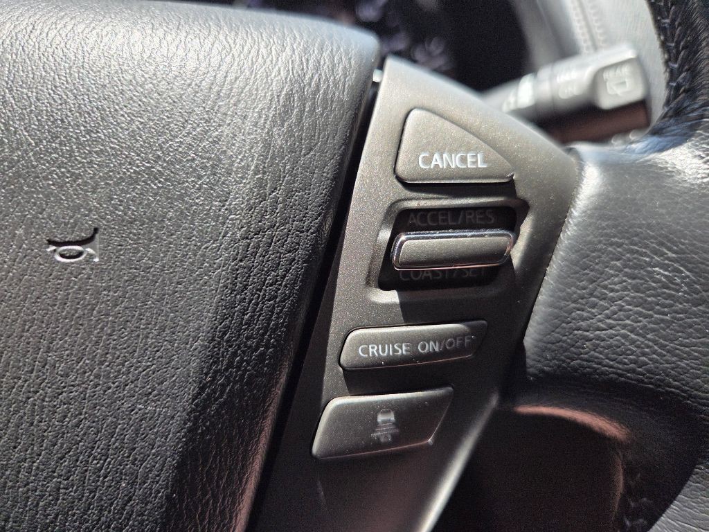 2020 Nissan Armada Image 37