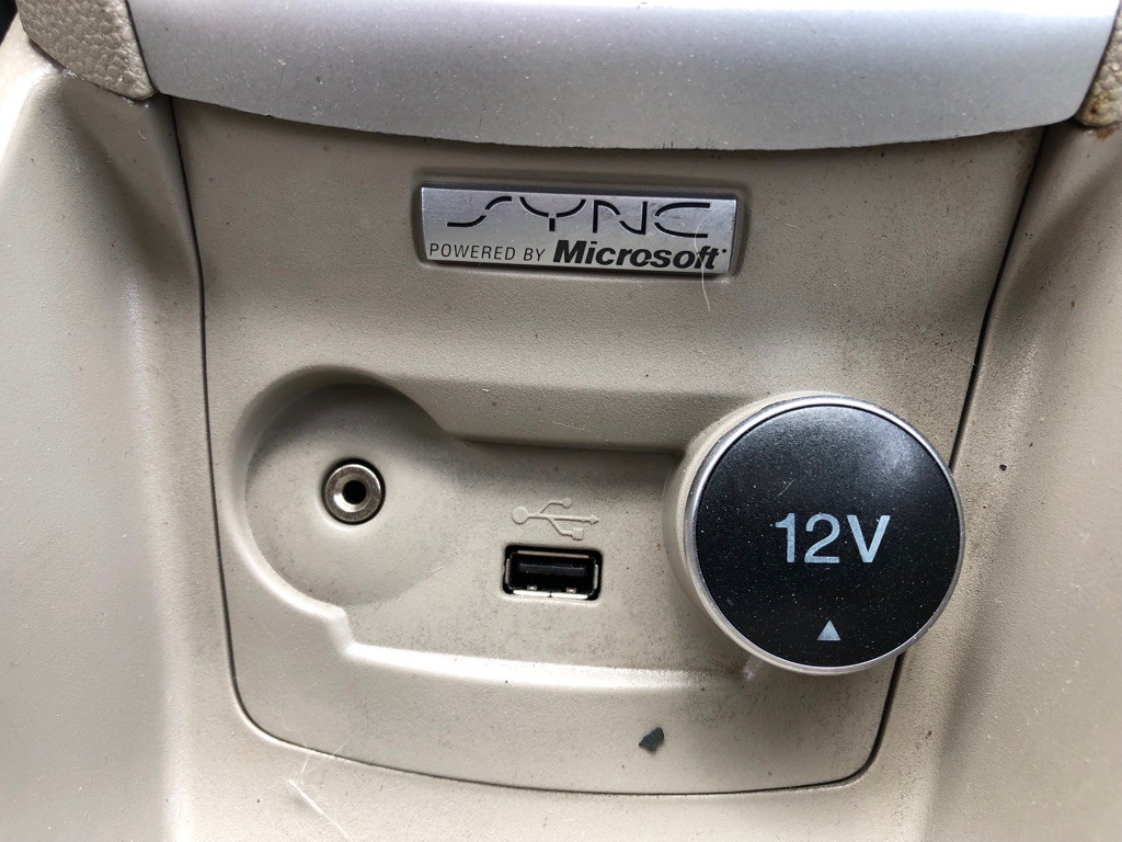 2014 Ford Fiesta Image 25