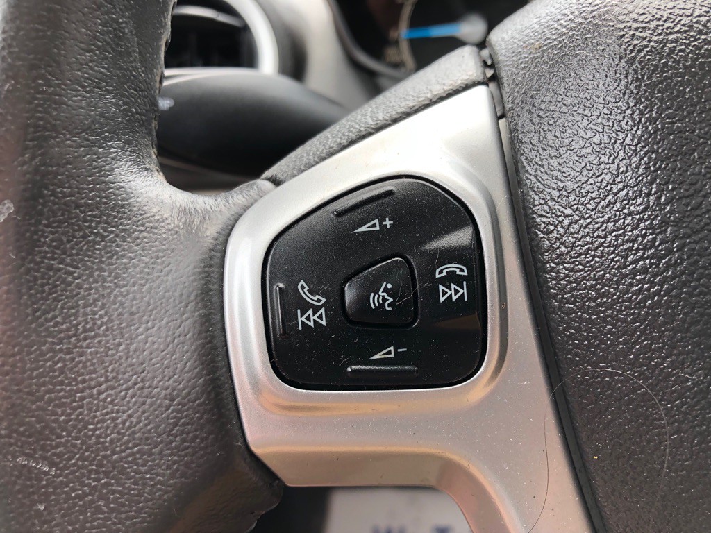 2014 Ford Fiesta Image 30