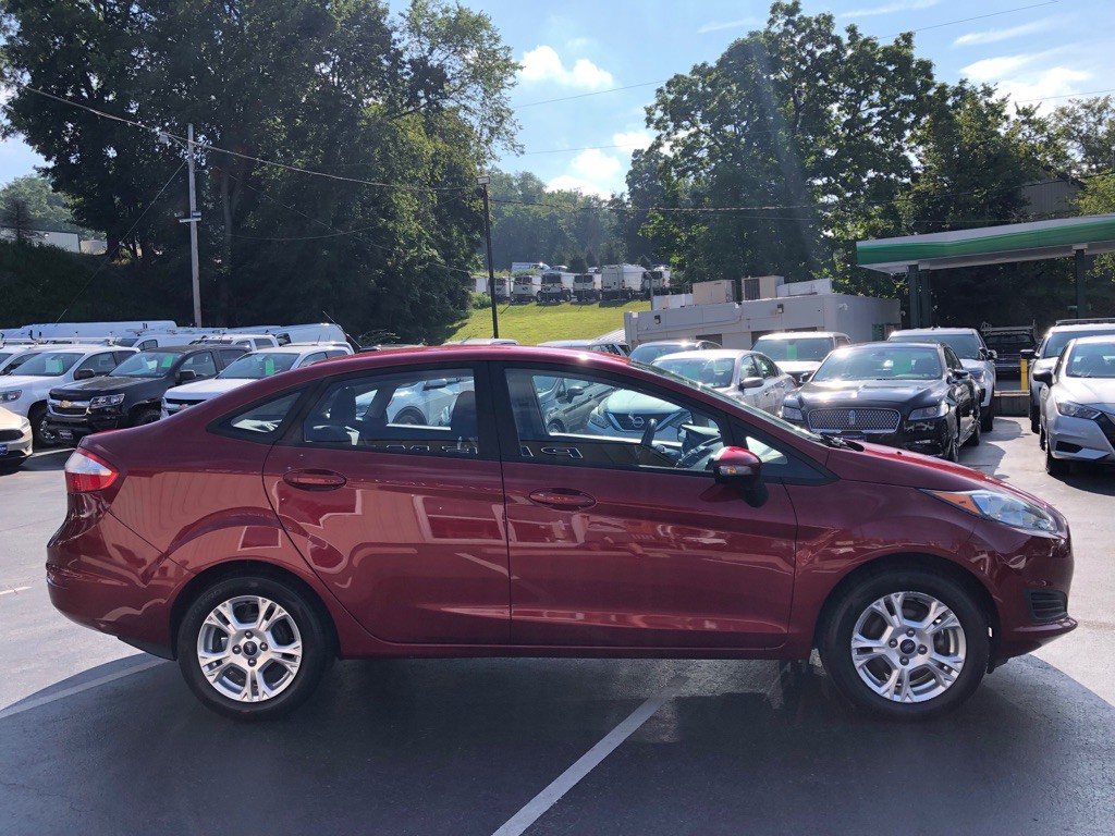 2016 Ford Fiesta Image 6