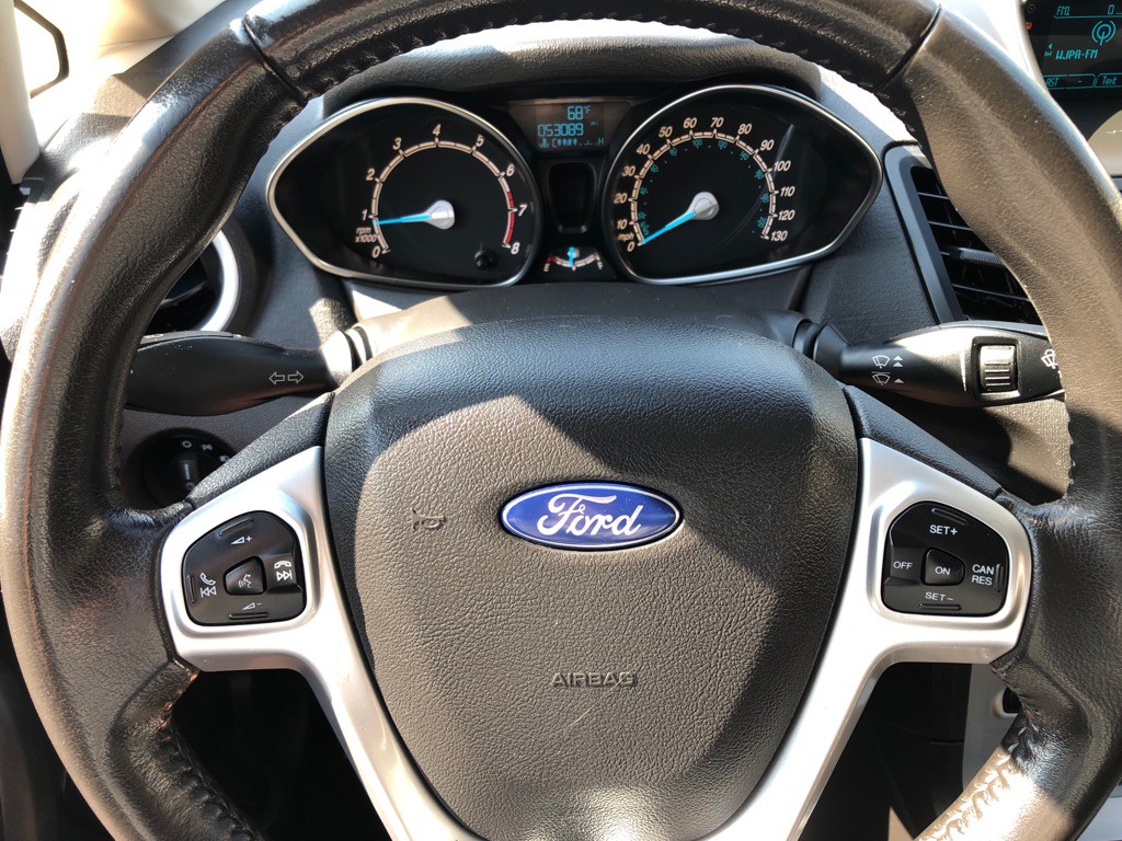 2016 Ford Fiesta Image 28