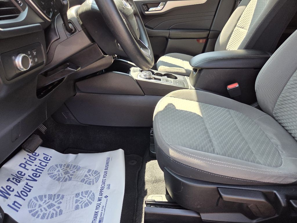 2021 Ford Escape Image 18