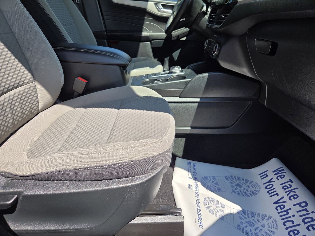 2021 Ford Escape Image 23