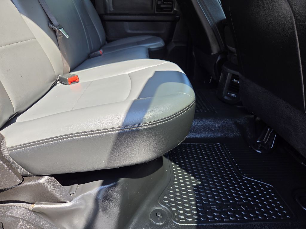 2019 RAM 3500 Image 25