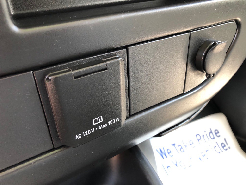 2016 Chevrolet Express Image 28