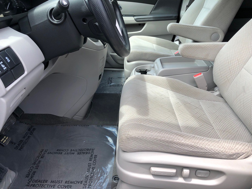 2016 Honda Odyssey Image 16