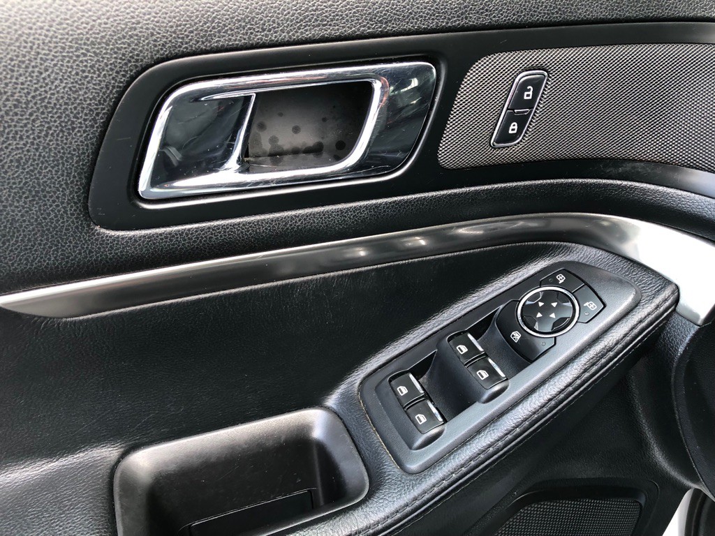 2018 Ford Explorer Image 16