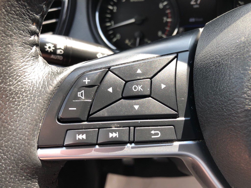 2019 Nissan Rogue Image 32