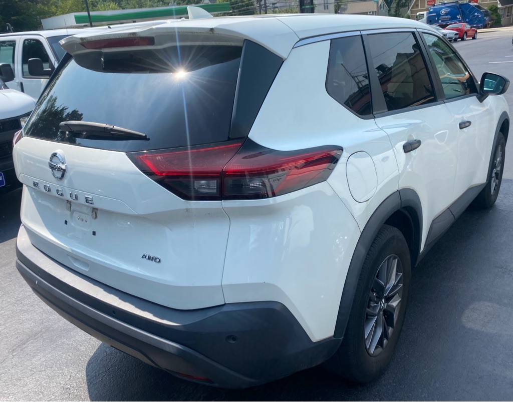 2021 Nissan Rogue Image 2
