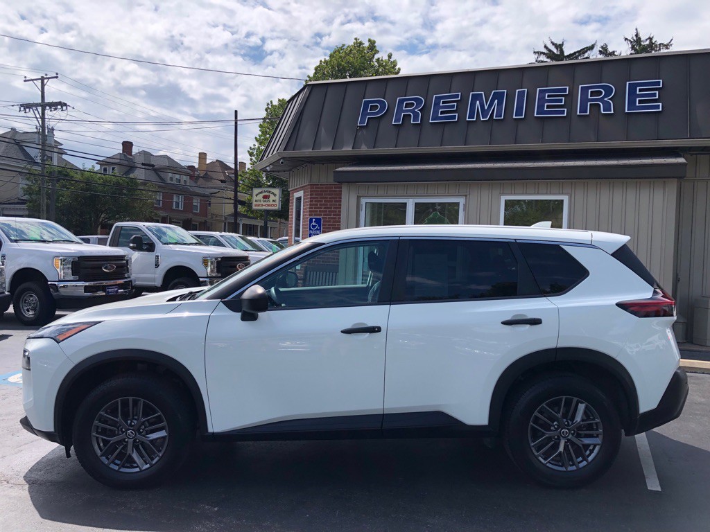 2021 Nissan Rogue Image 2