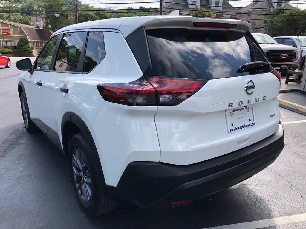 2021 Nissan Rogue Image 3