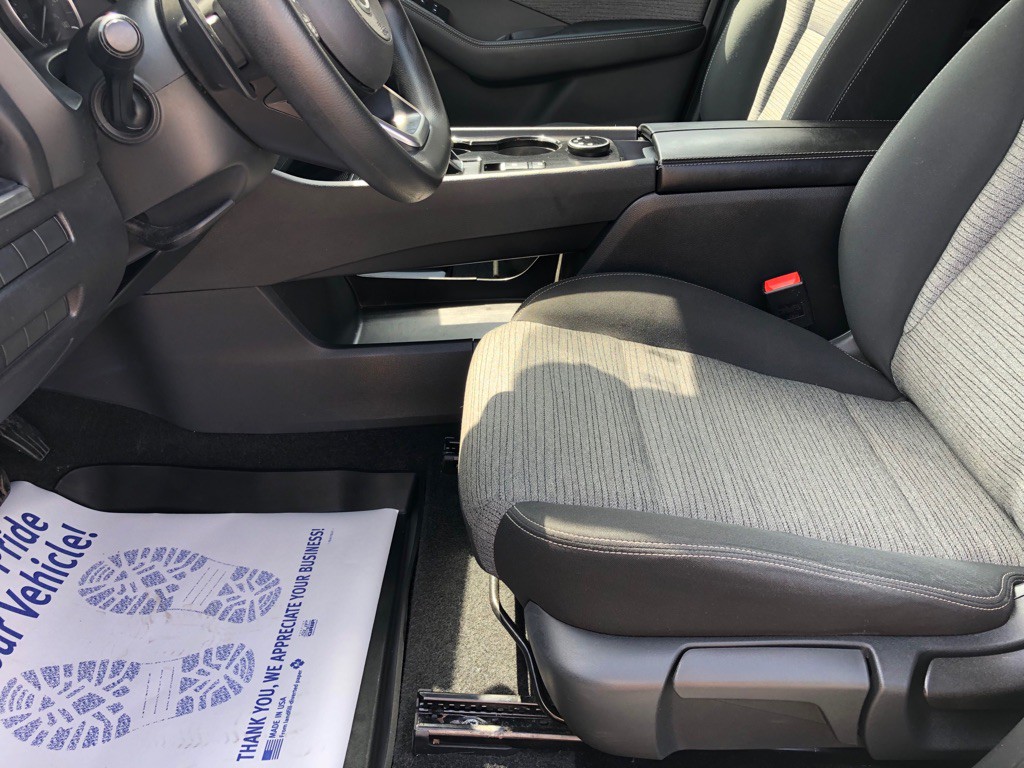 2021 Nissan Rogue Image 16