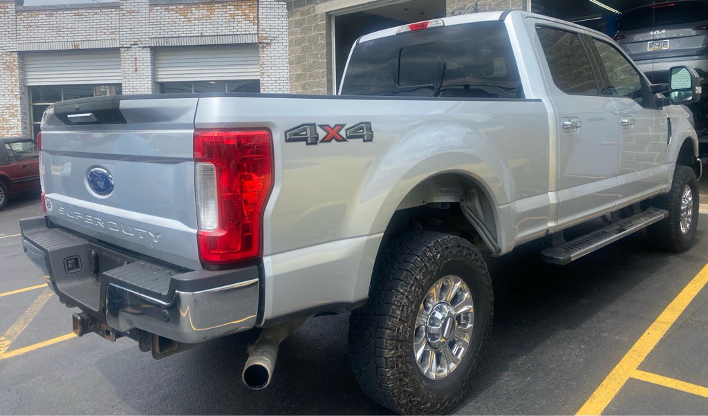 2019 Ford F-350 Image 2