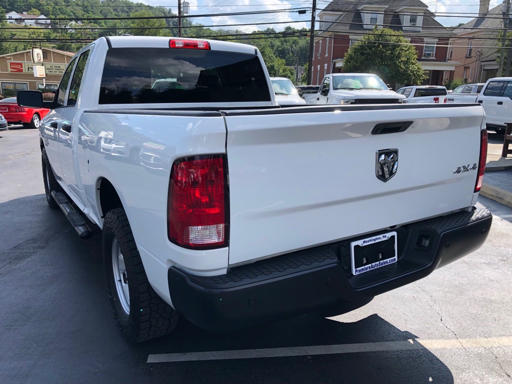 2021 RAM 1500 Image 3