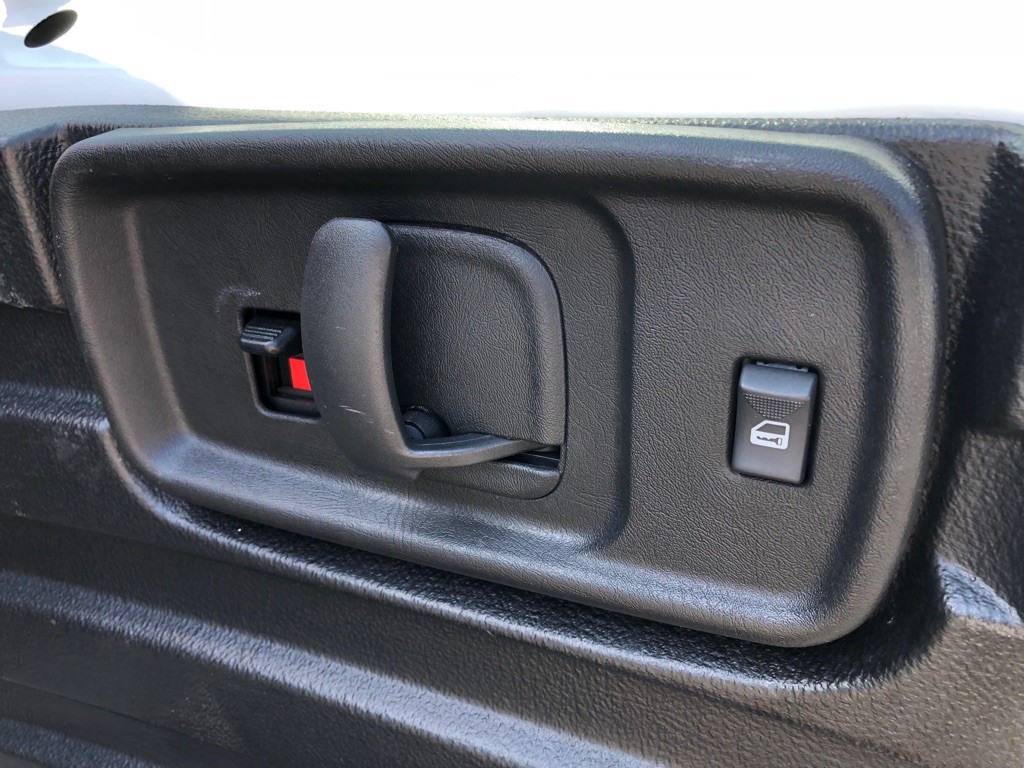2023 Chevrolet Express Image 22