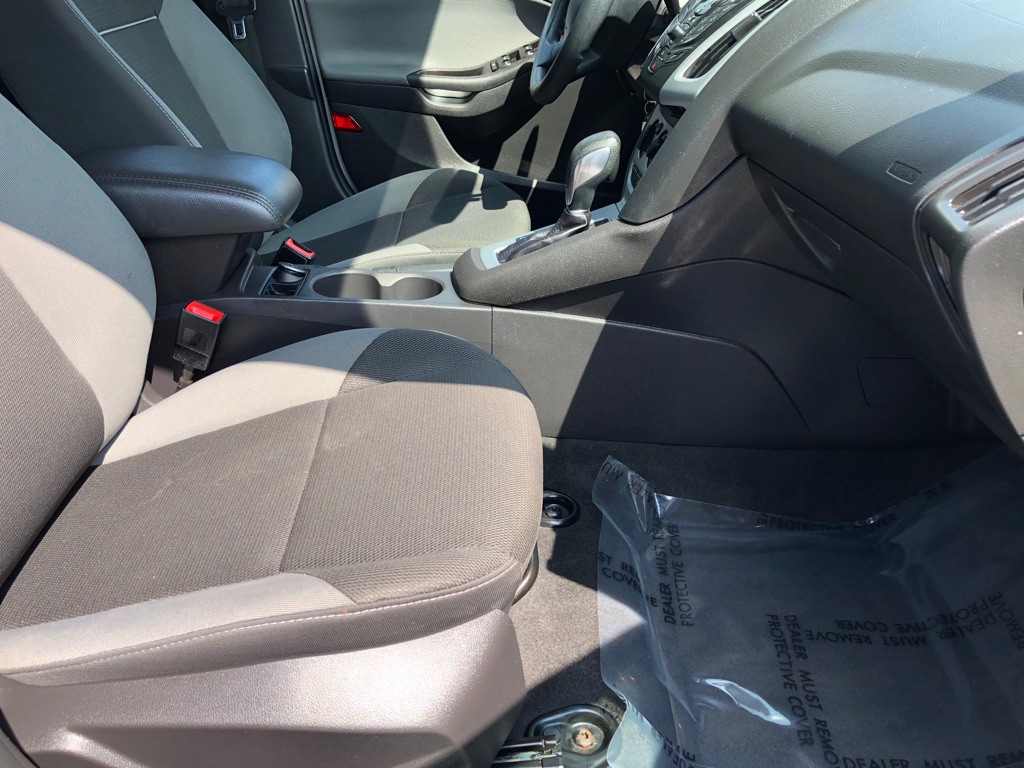2014 Ford Focus Image 23