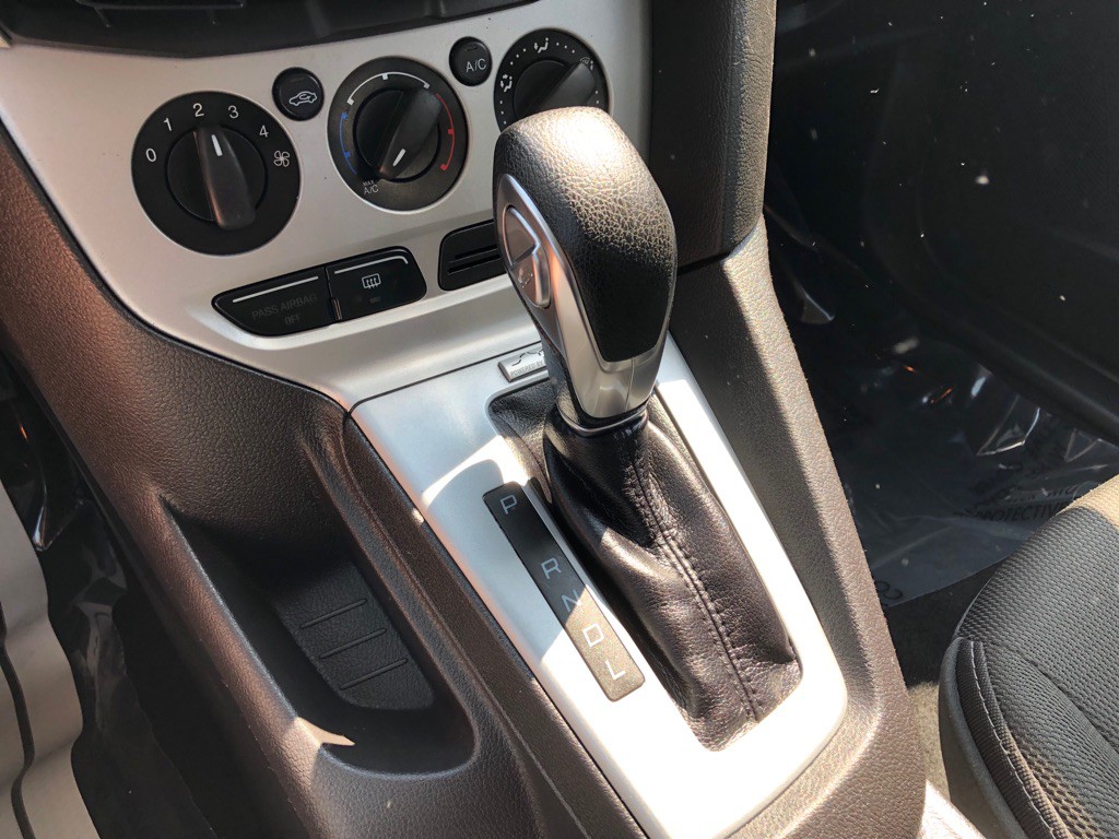 2014 Ford Focus Image 24