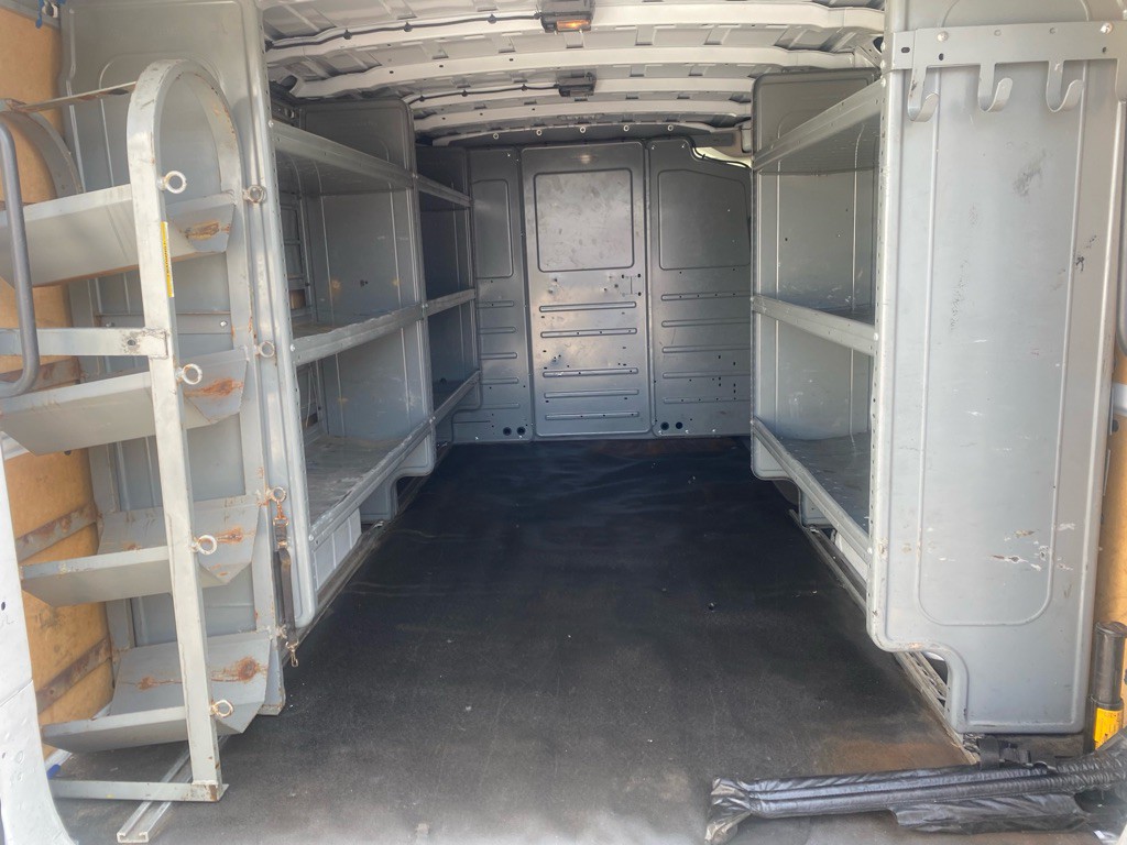 2018 Nissan NV Image 3