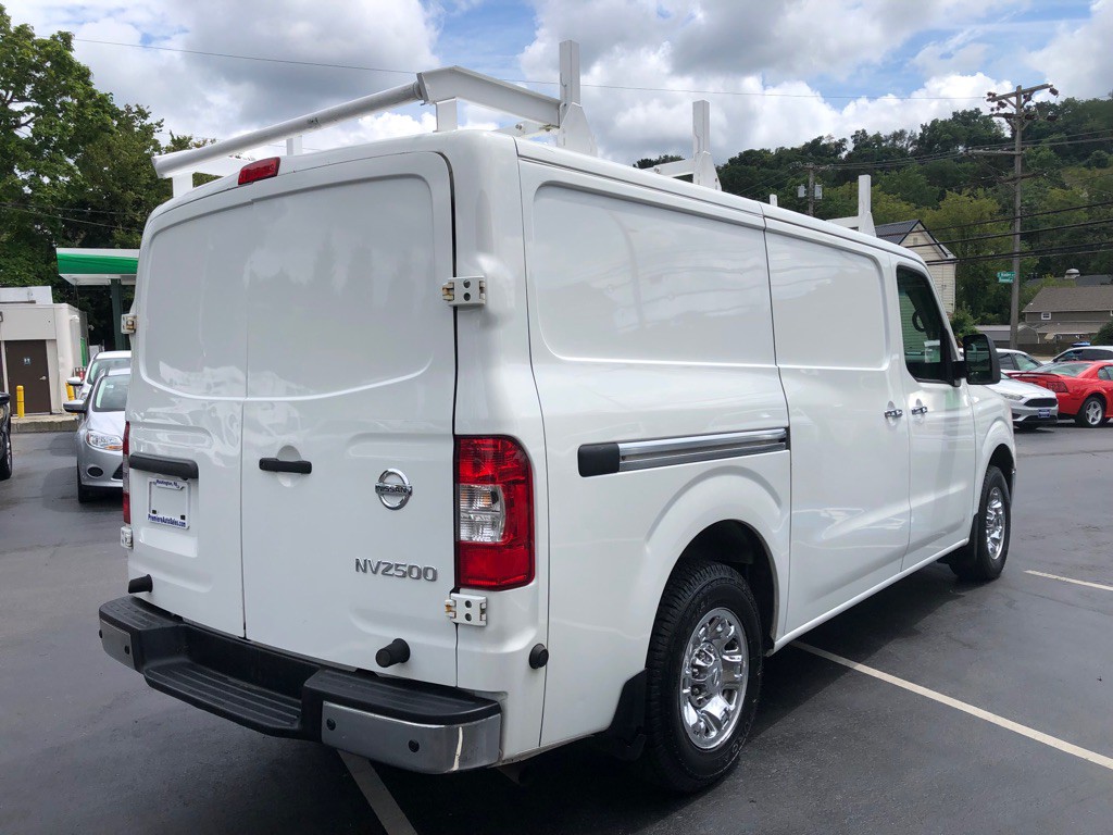2018 Nissan NV Image 5