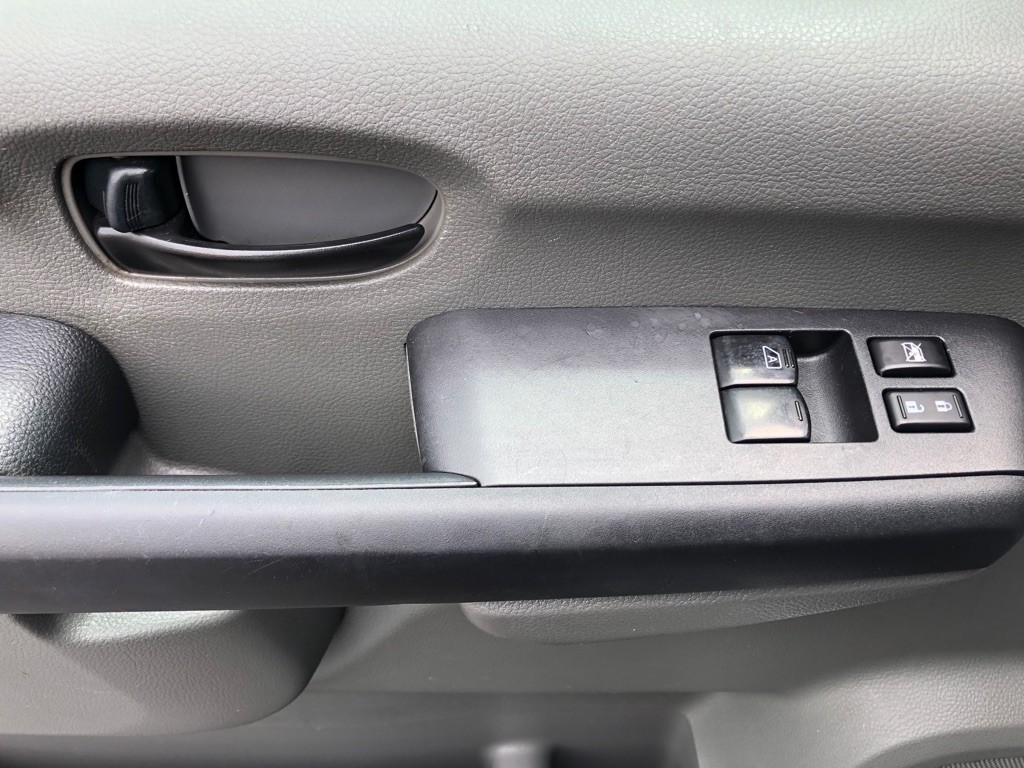 2018 Nissan NV Image 16