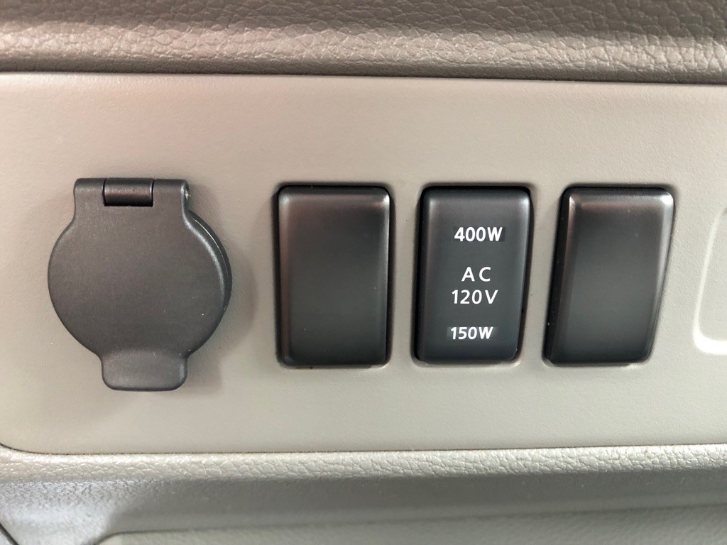 2018 Nissan NV Image 28