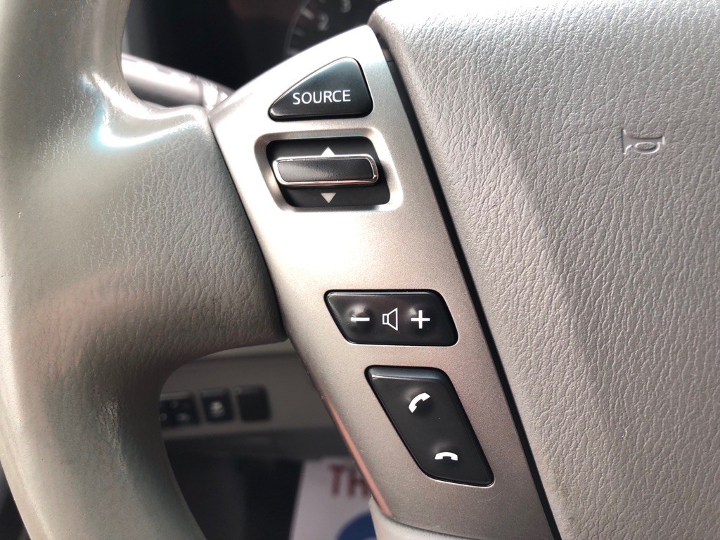2018 Nissan NV Image 32
