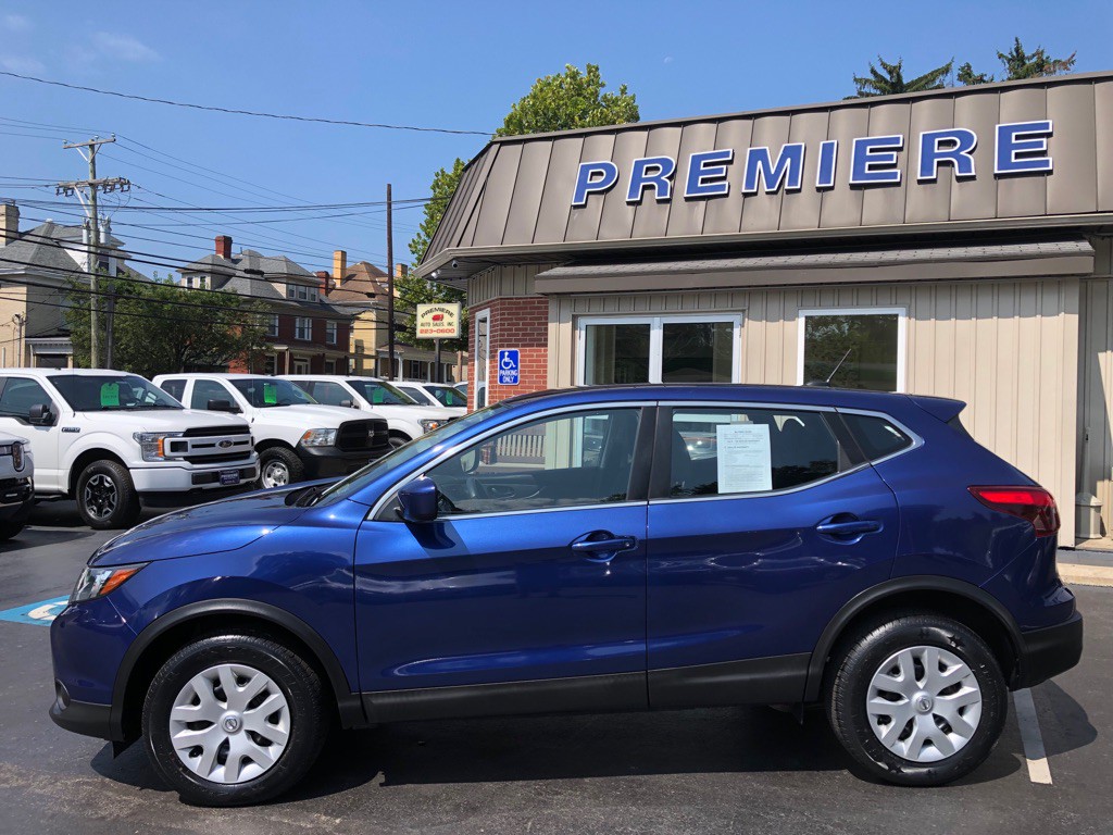 2018 Nissan Rogue Image 2