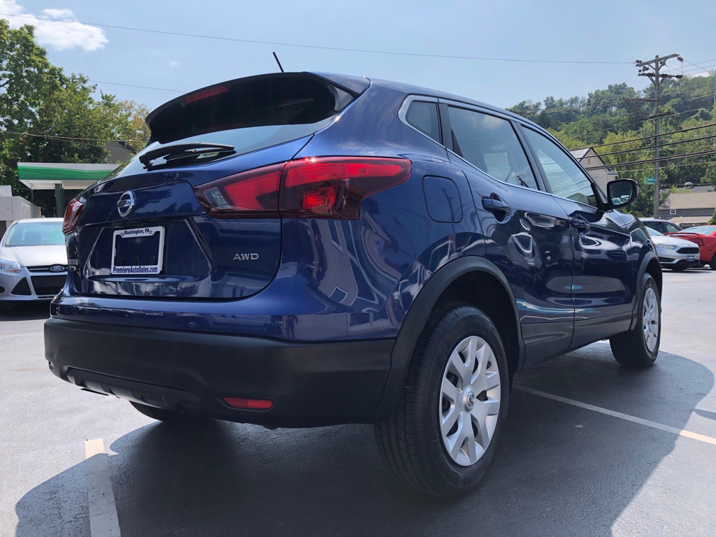 2018 Nissan Rogue Image 5