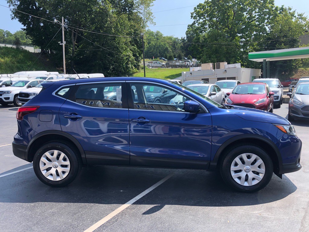 2018 Nissan Rogue Image 6