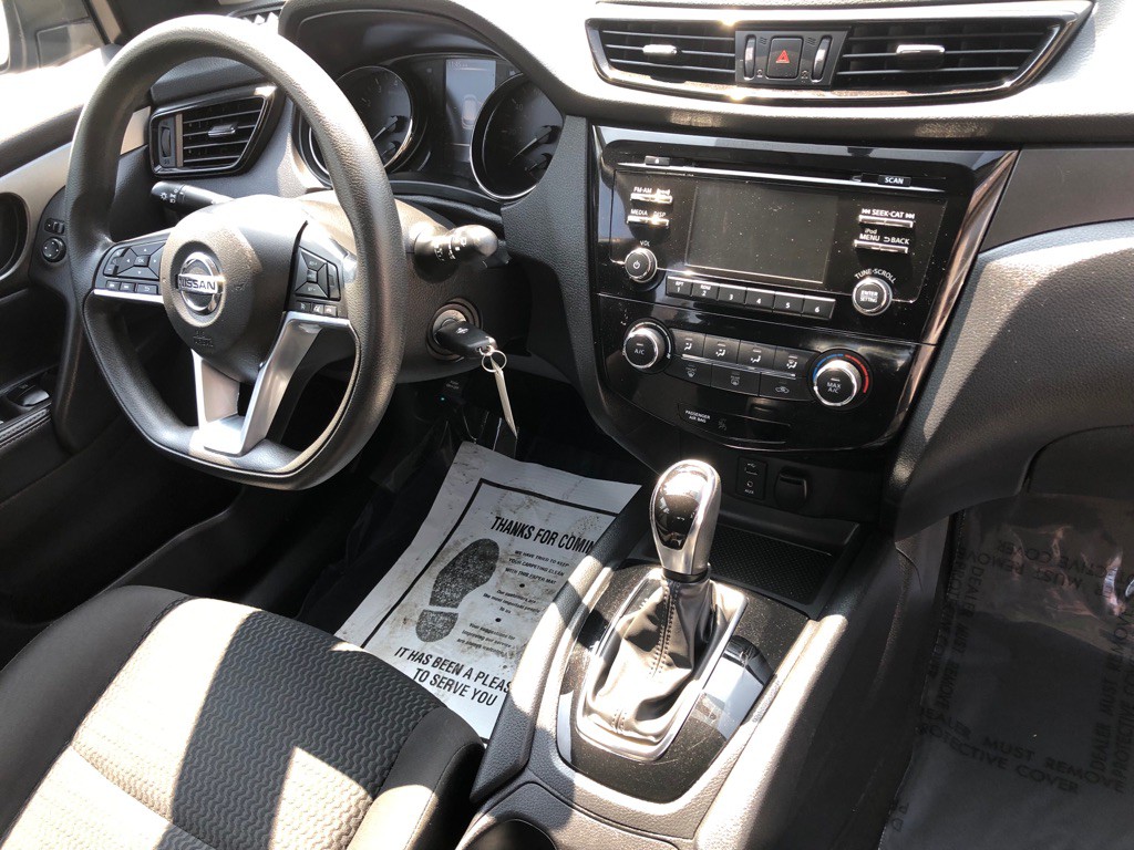 2018 Nissan Rogue Image 23