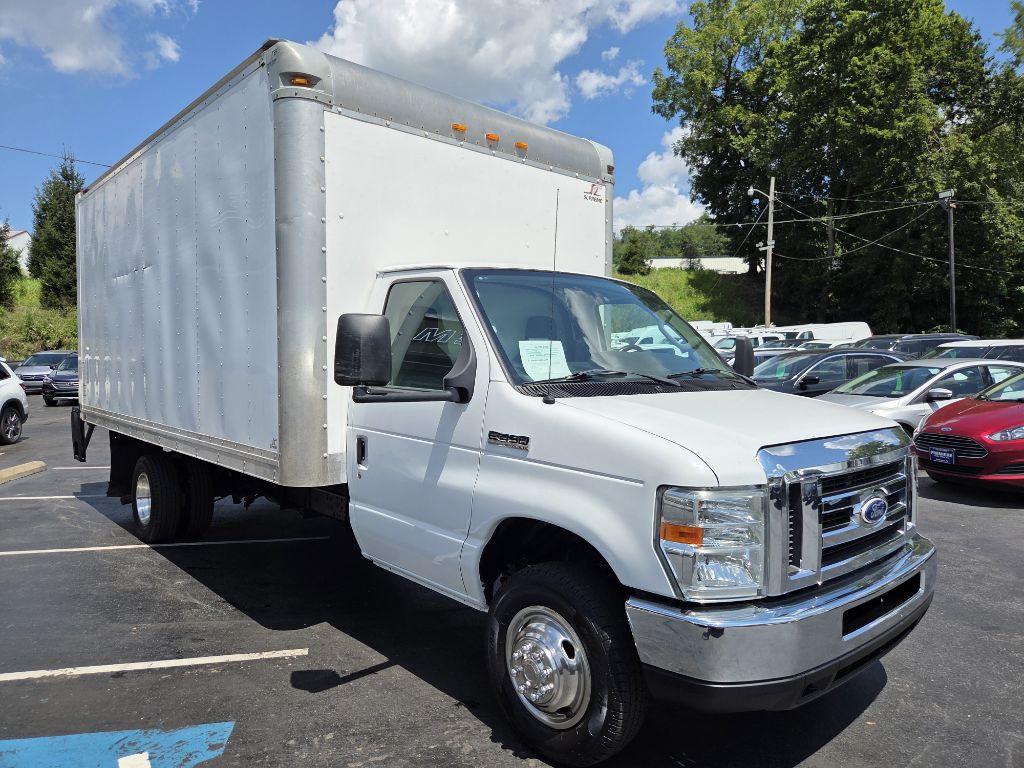 2016 Ford Econoline Image 6