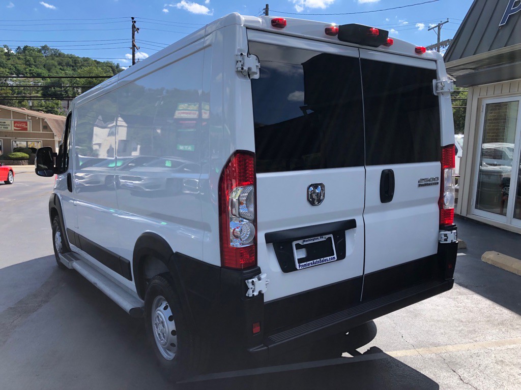2023 RAM Promaster Image 3
