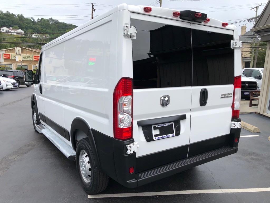 2023 RAM Promaster Image 3