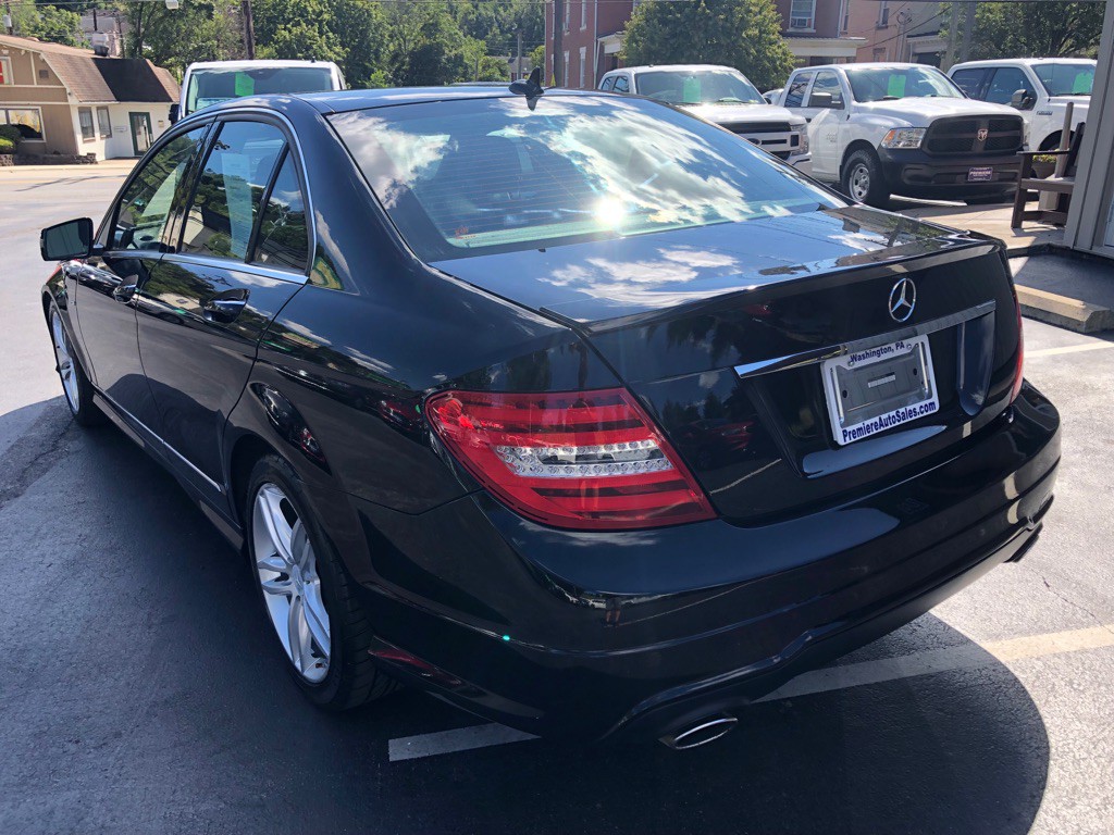 2013 Mercedes-Benz C-Class Image 3