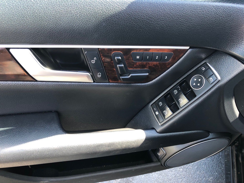 2013 Mercedes-Benz C-Class Image 15