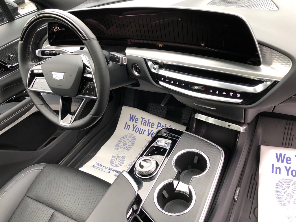 2024 Cadillac Lyriq Image 27