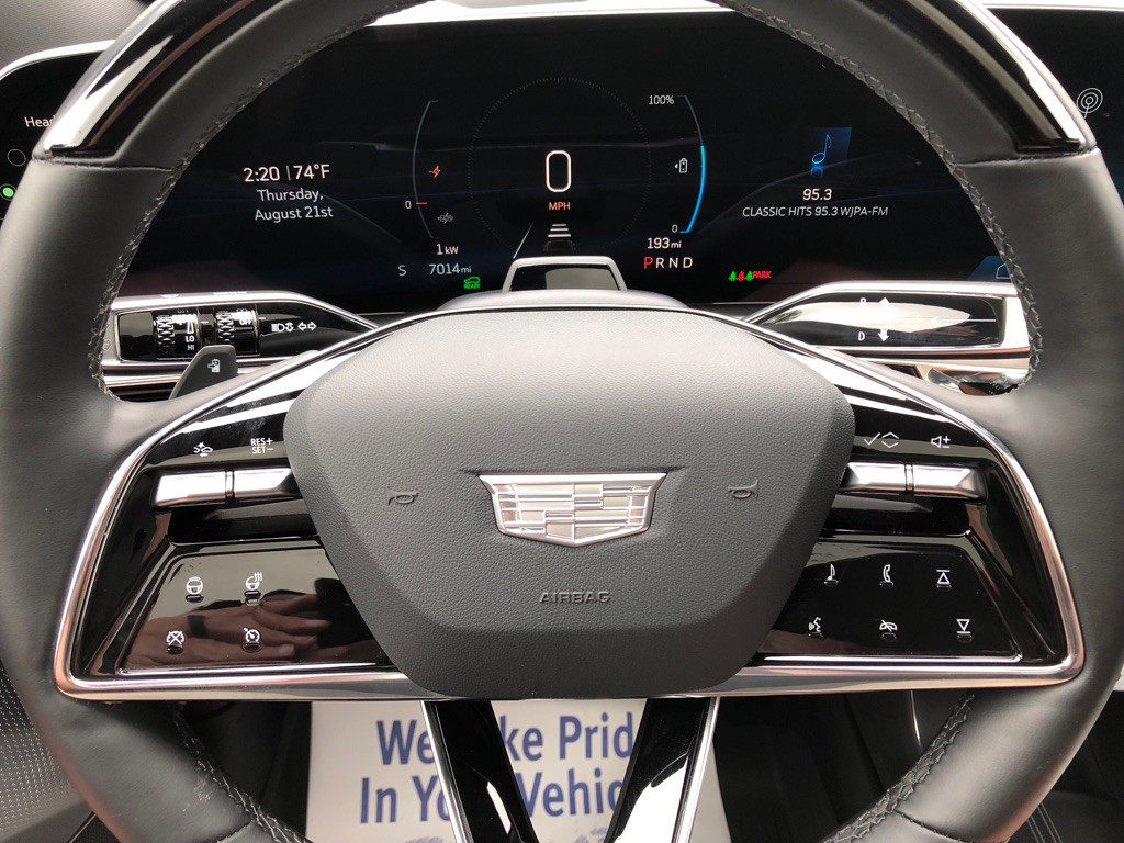 2024 Cadillac Lyriq Image 32