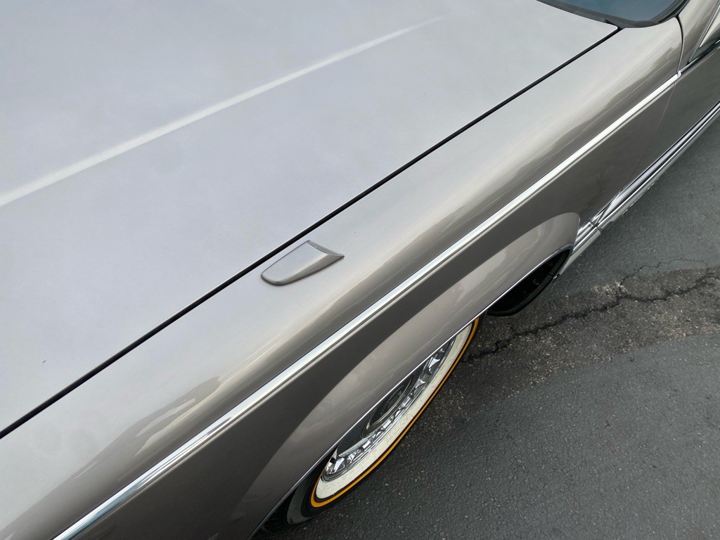 1996 Cadillac Fleetwood Image 18