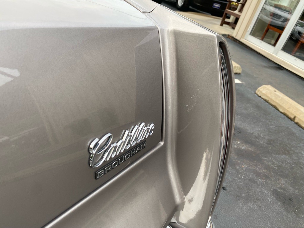 1996 Cadillac Fleetwood Image 31