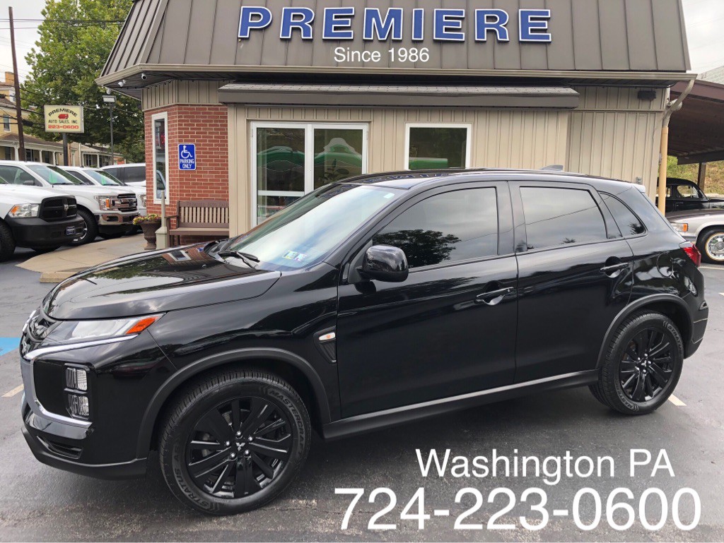 2022 Mitsubishi Outlander Image 1