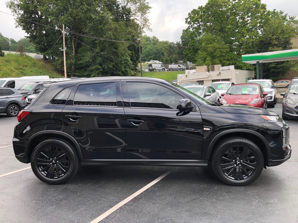 2022 Mitsubishi Outlander Image 6