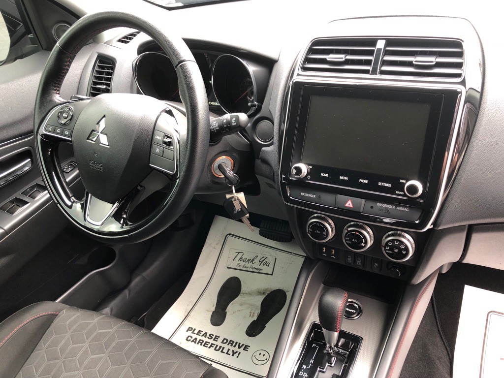 2022 Mitsubishi Outlander Image 23