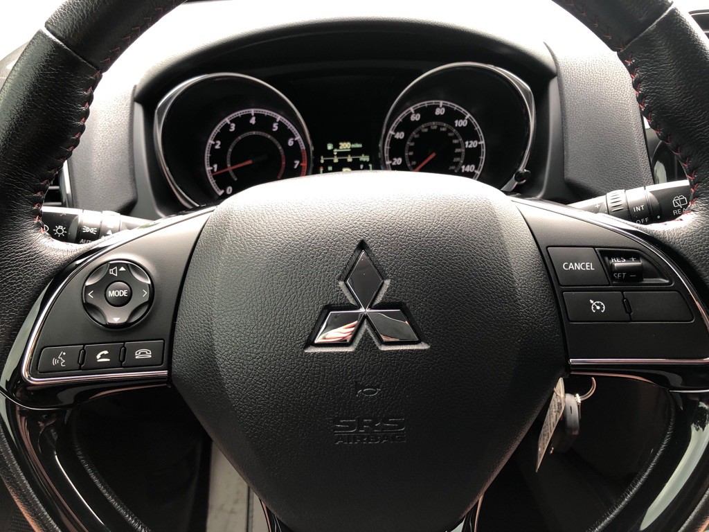 2022 Mitsubishi Outlander Image 28