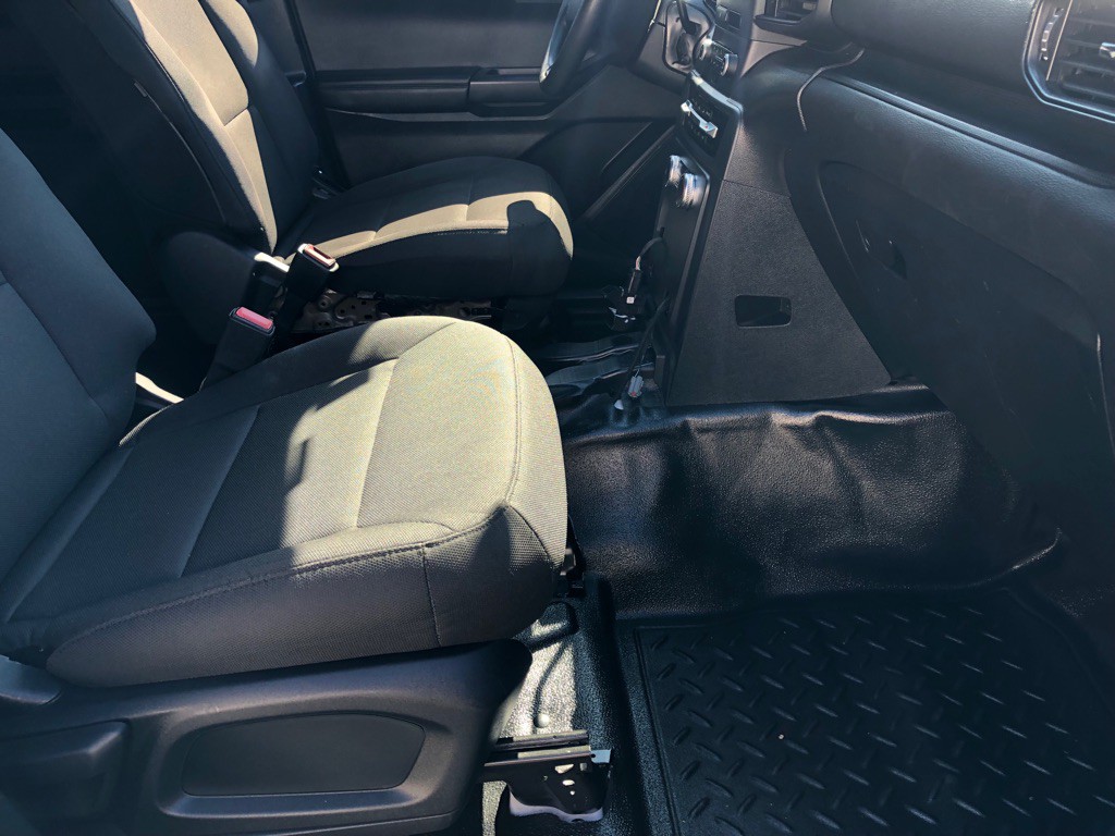 2020 Ford Explorer Image 23