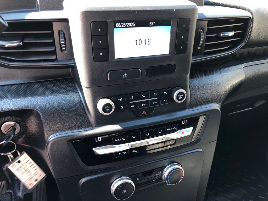 2020 Ford Explorer Image 25