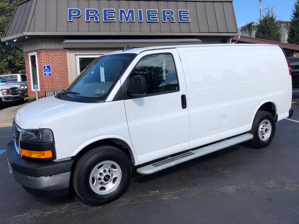 2023 GMC Savana Image 9
