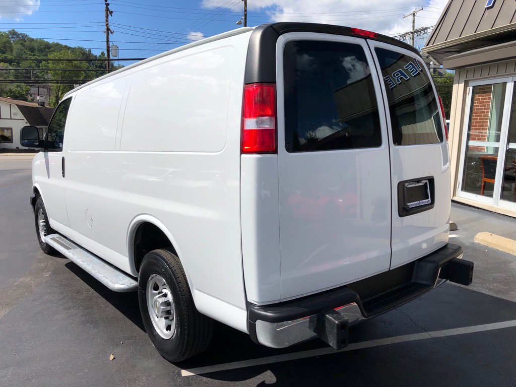 2023 Chevrolet Express Image 3